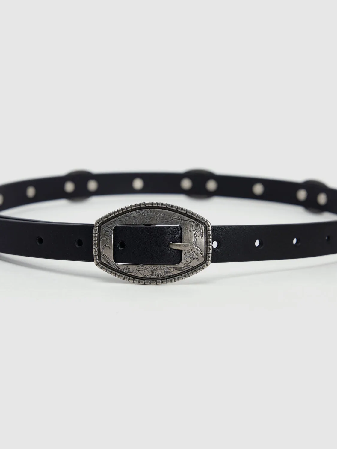 Belts sold by Urban Revivo product image thumbnail 5