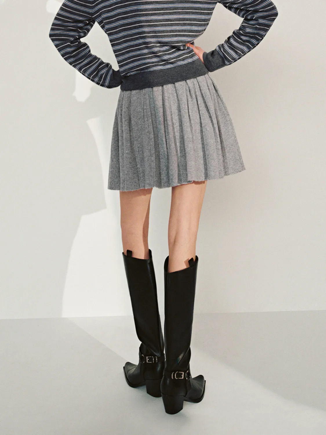 Pleated Knitted Skirts sold by Urban Revivo product image thumbnail 3