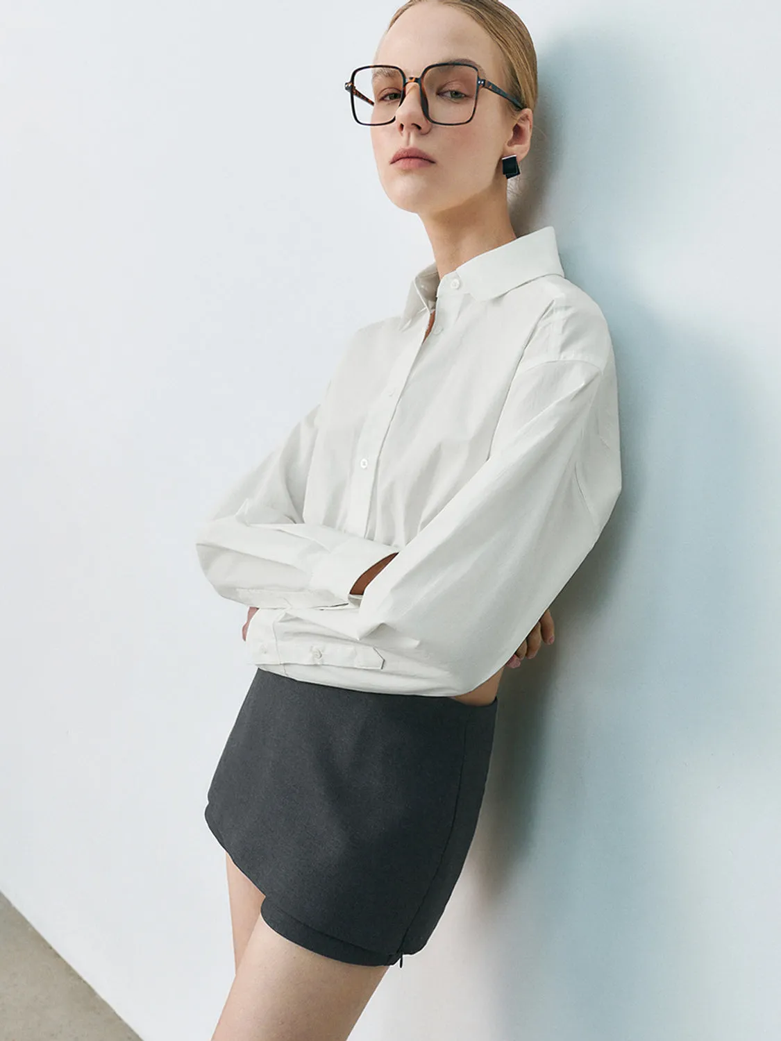 Overhead Cropped Shirt sold by Urban Revivo product image thumbnail 3