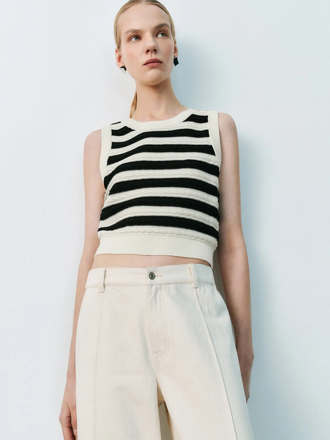 Knitted Vests sold by Urban Revivo