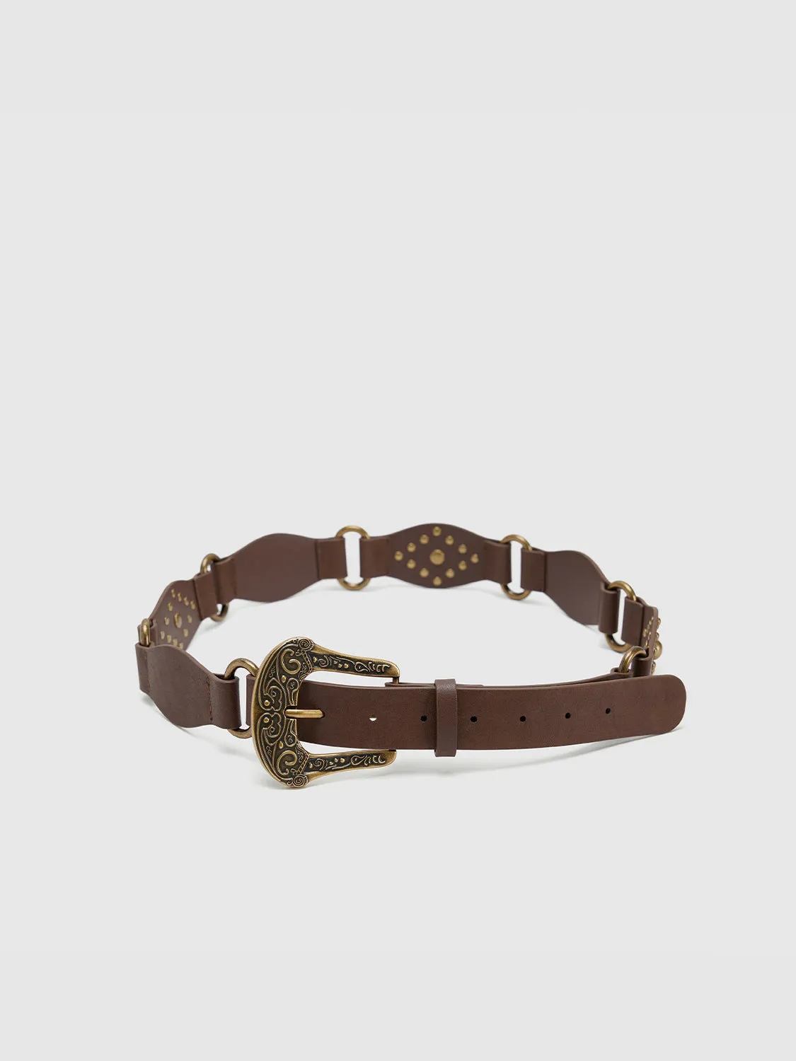 Belts sold by Urban Revivo