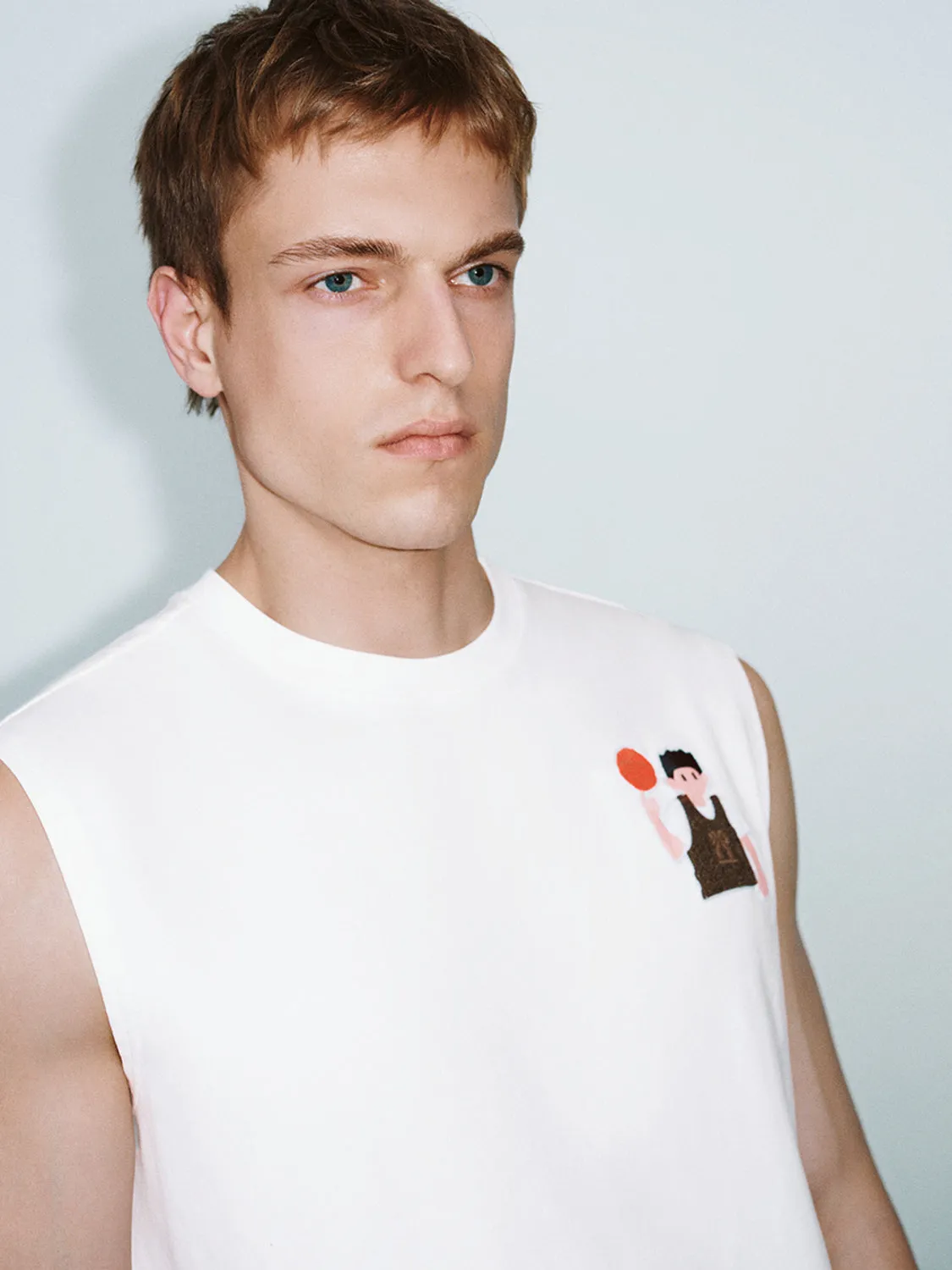 Crew Neck Loose Tank Tops sold by Urban Revivo product image thumbnail 5