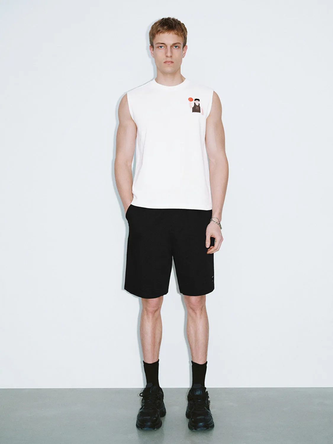 Crew Neck Loose Tank Tops sold by Urban Revivo product image thumbnail 4