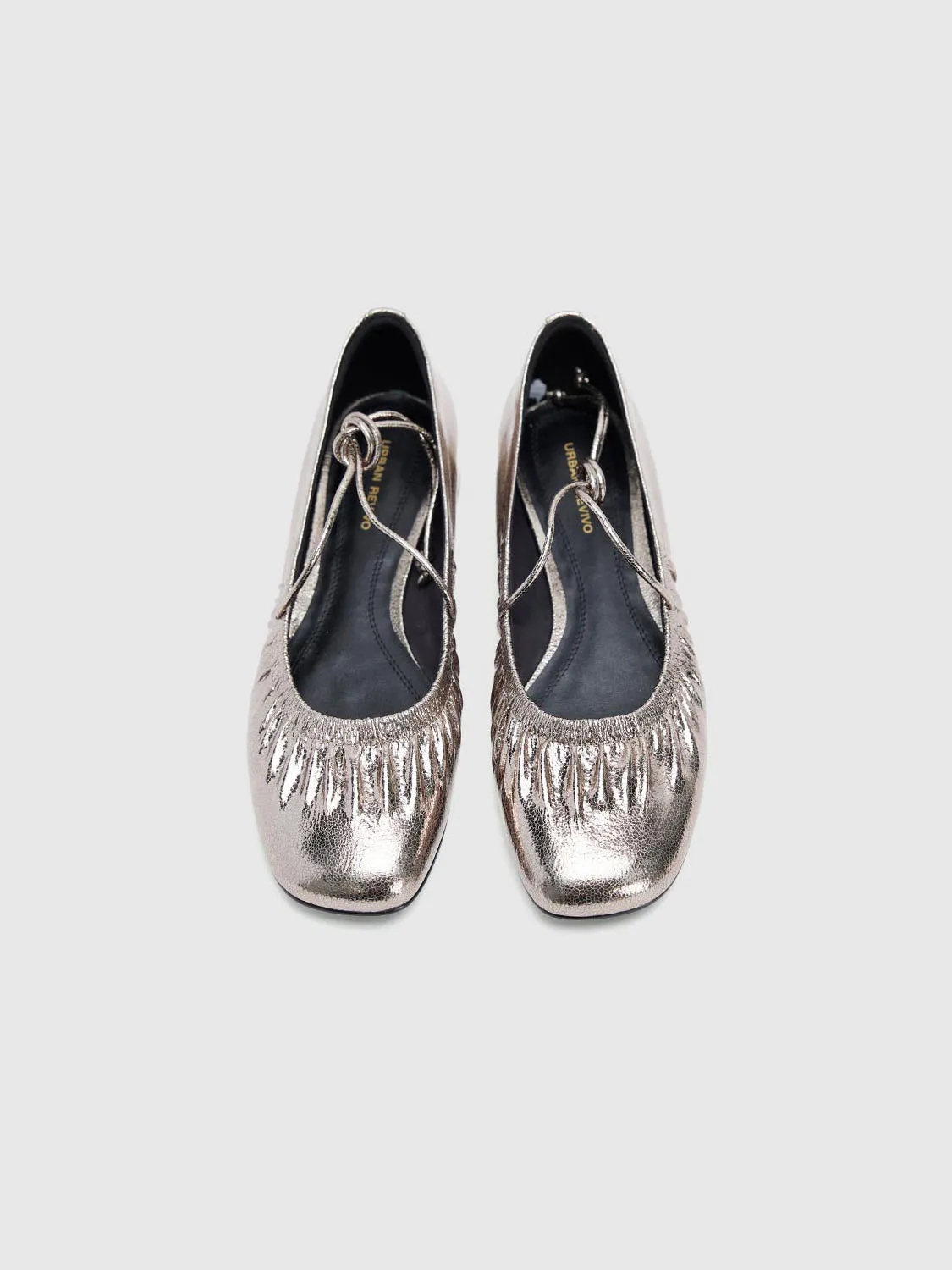 Chunky Heeled Pumps sold by Urban Revivo product image thumbnail 4