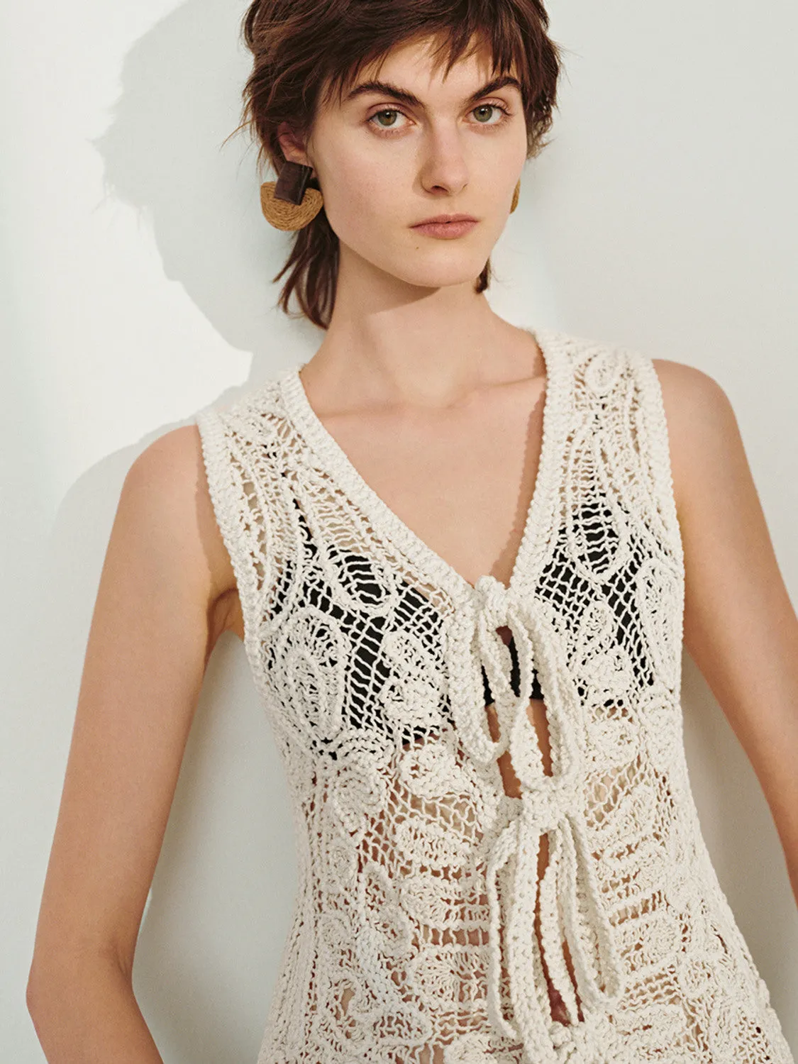 Sleeveless Lace Blouses sold by Urban Revivo product image thumbnail 5