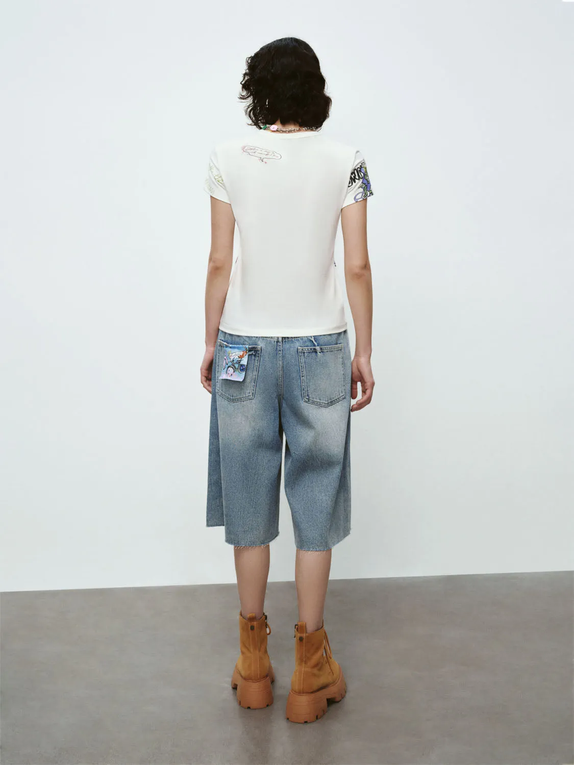 Loose Denim Jeans sold by Urban Revivo product image thumbnail 5