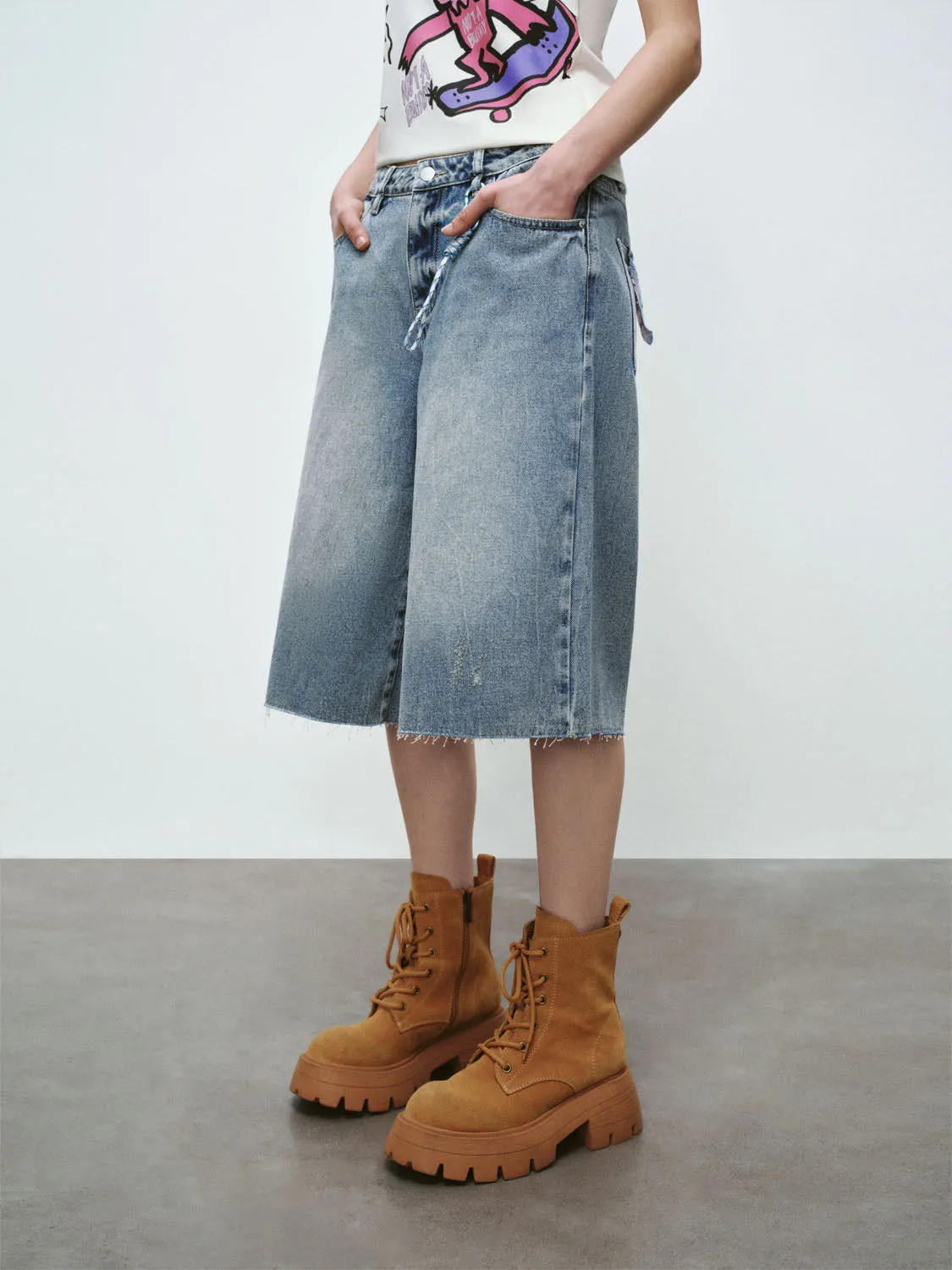 Loose Denim Jeans sold by Urban Revivo product image thumbnail 3