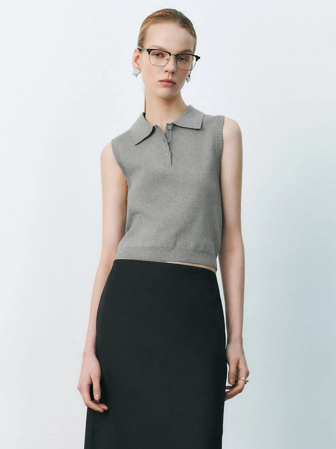 Sleeveless Knitted T-Shirts sold by Urban Revivo