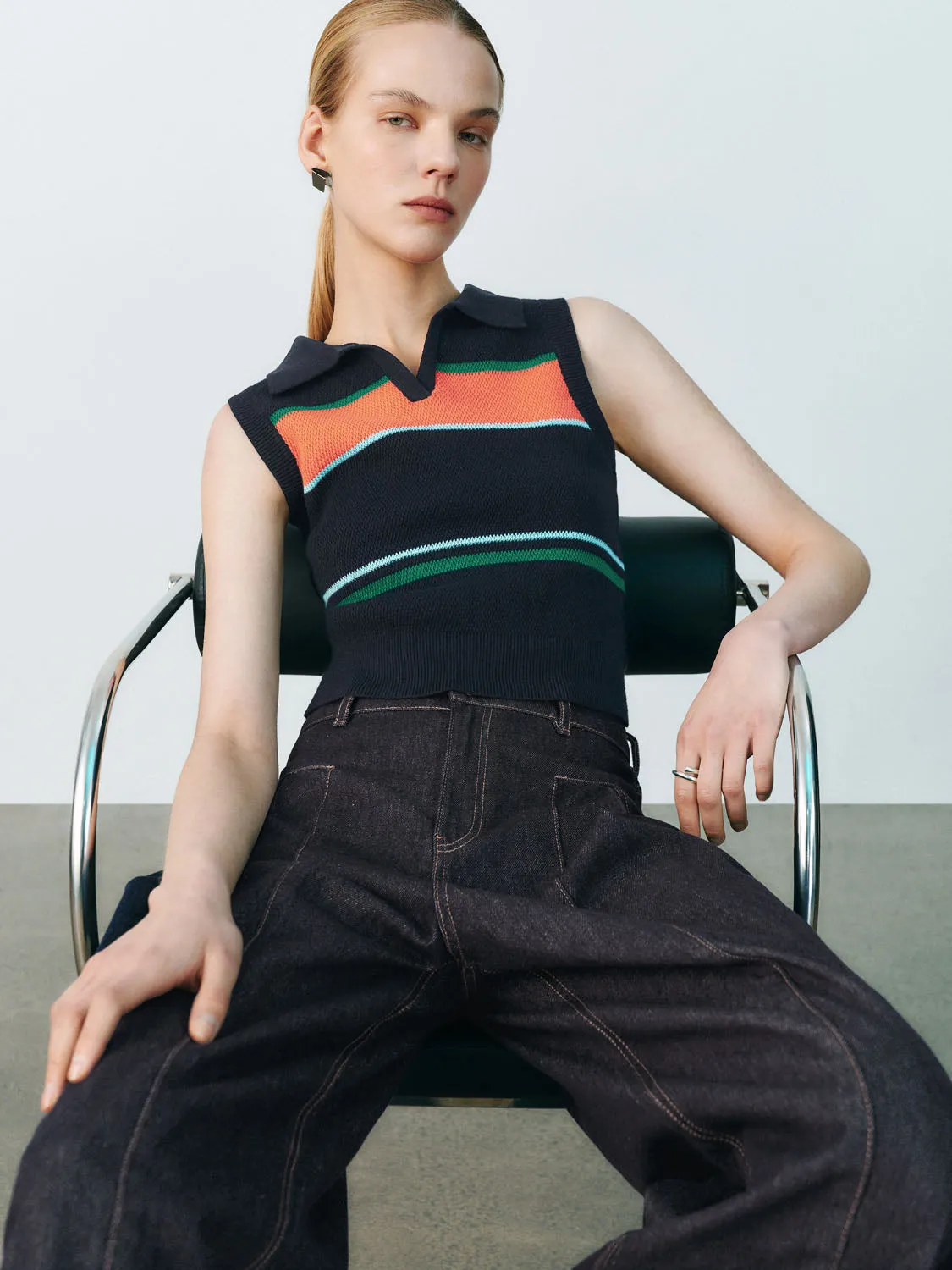 Color Block Knitted Sleeveless T-Shirts sold by Urban Revivo product image thumbnail 3