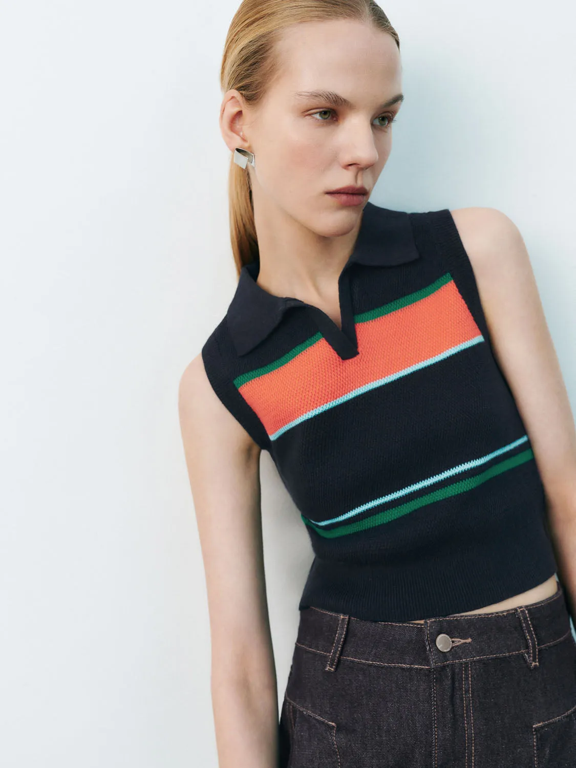 Color Block Knitted Sleeveless T-Shirts sold by Urban Revivo product image thumbnail 5