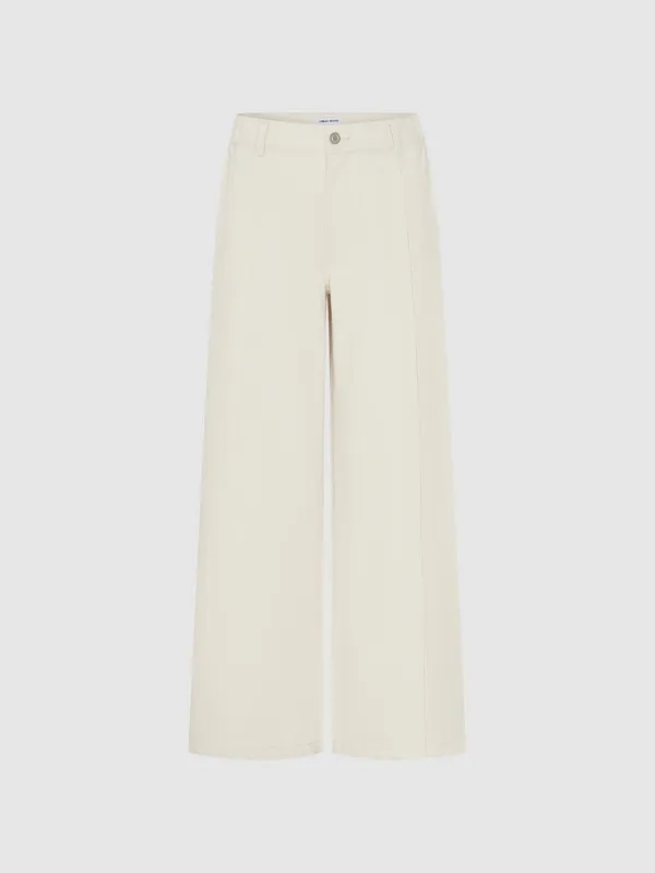 Denim Jeans sold by Urban Revivo