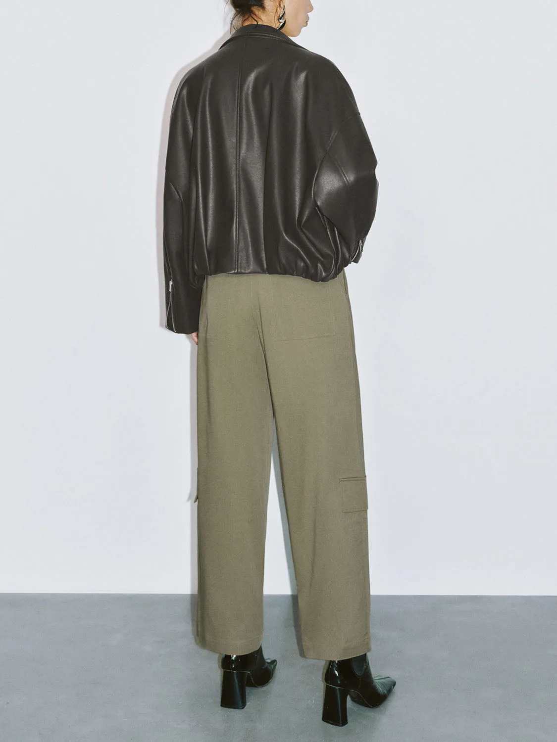 Carrot Fit Pants sold by Urban Revivo product image thumbnail 4