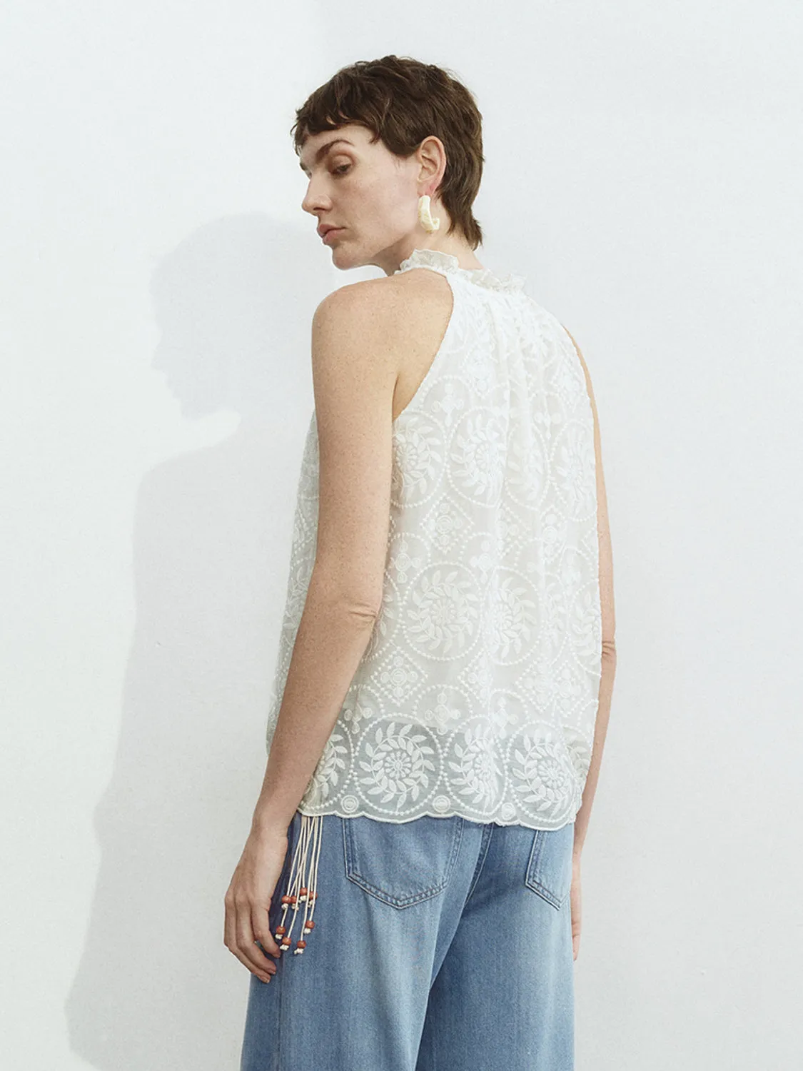 Sleeveless Overhead Shirt sold by Urban Revivo product image thumbnail 2