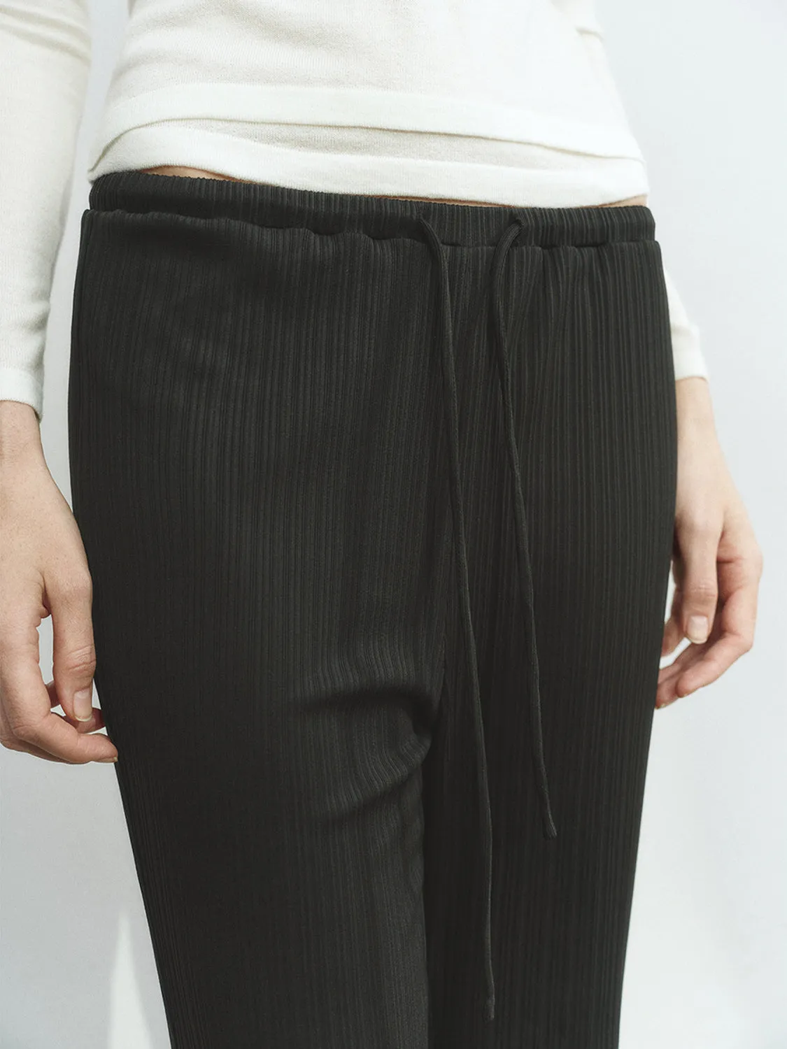 Flare Pants sold by Urban Revivo product image thumbnail 4