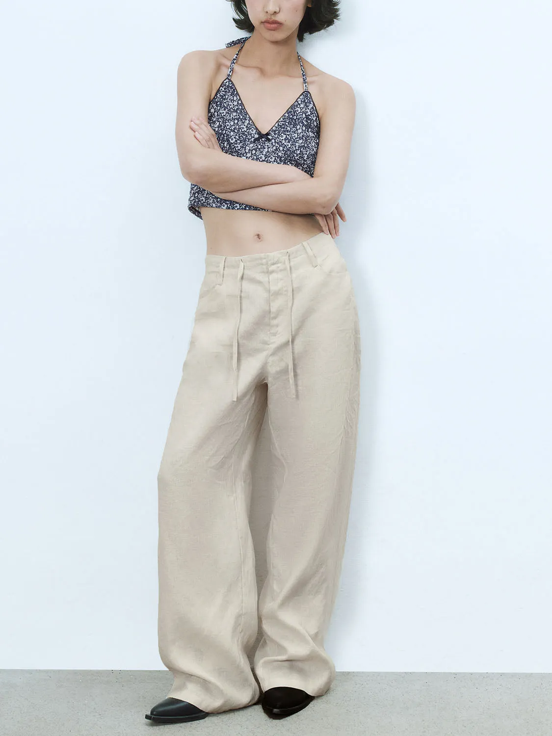 Lace Cropped Tank Tops sold by Urban Revivo product image thumbnail 4