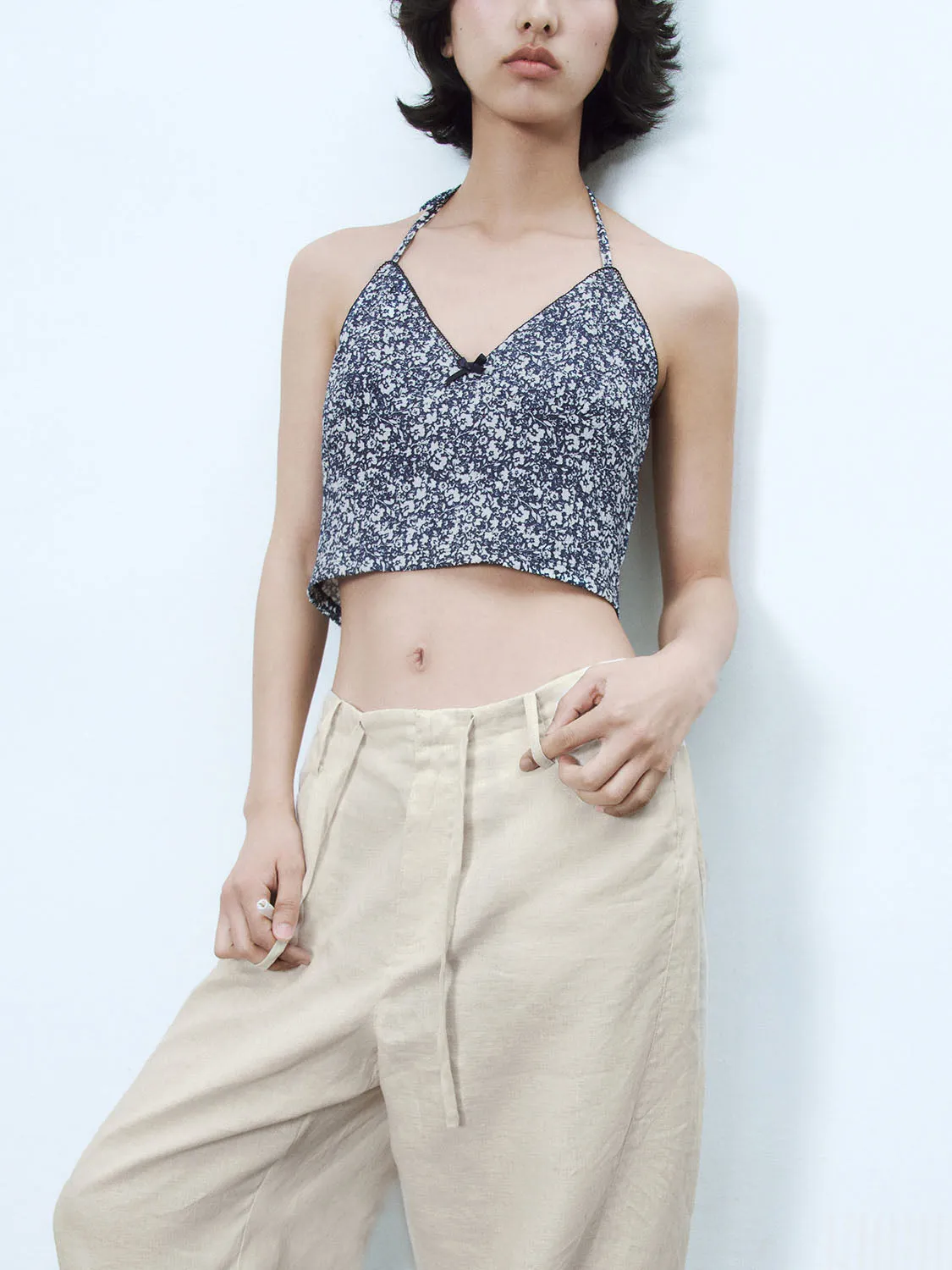 Lace Cropped Tank Tops sold by Urban Revivo product image thumbnail 3