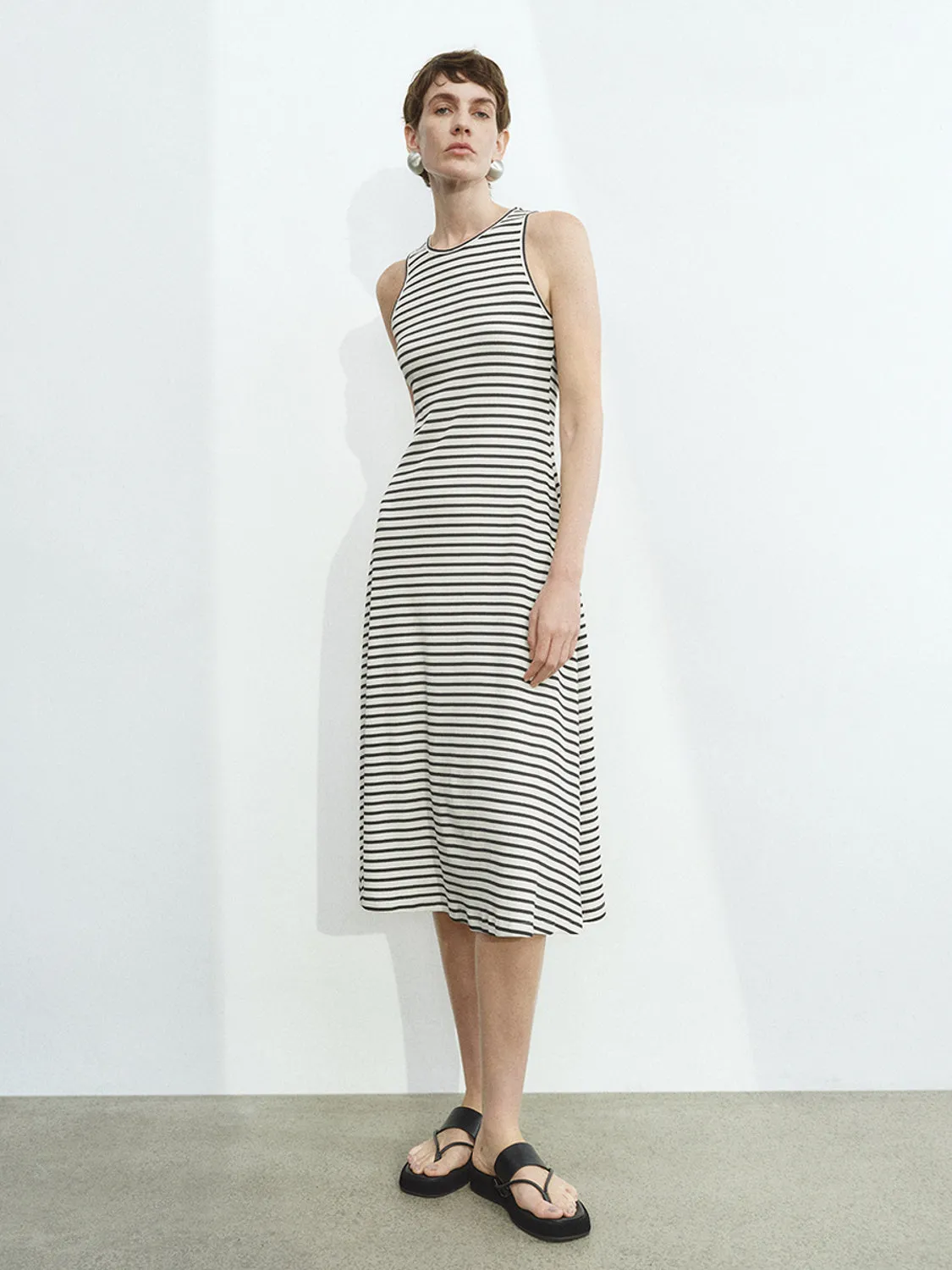 Striped Sleeveless Dresses sold by Urban Revivo product image thumbnail 4