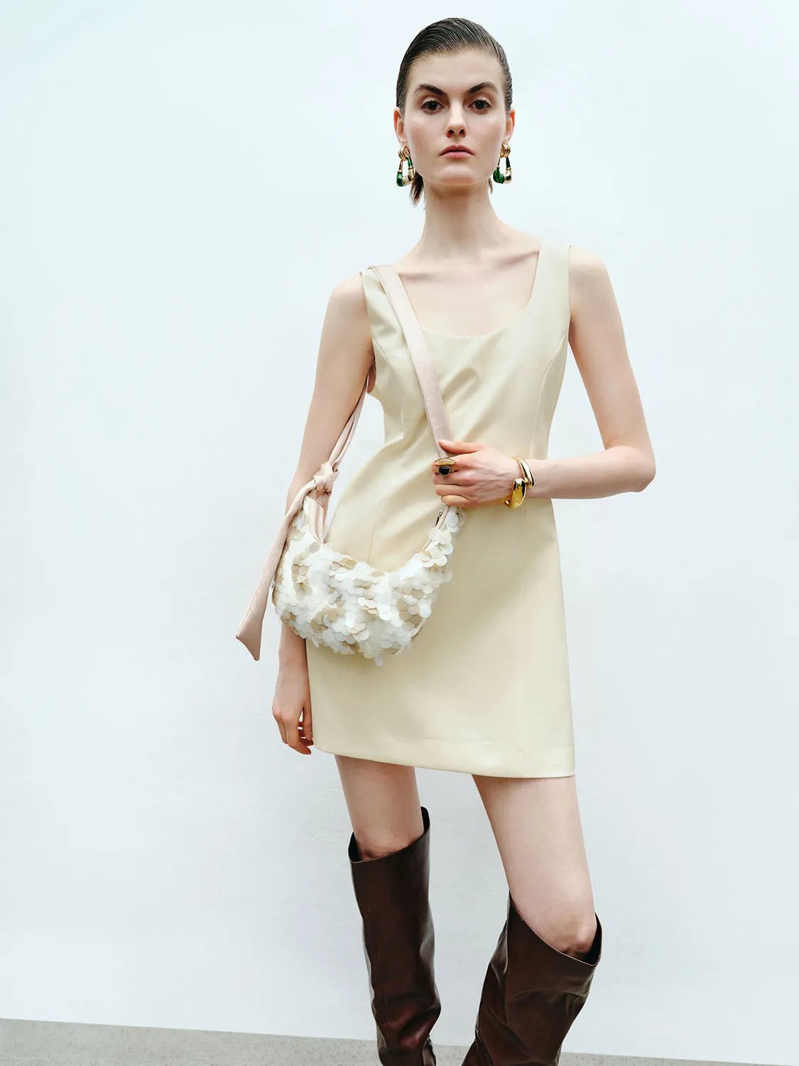 U-Neck Sleeveless A-Line Dresses sold by Urban Revivo product image thumbnail 3