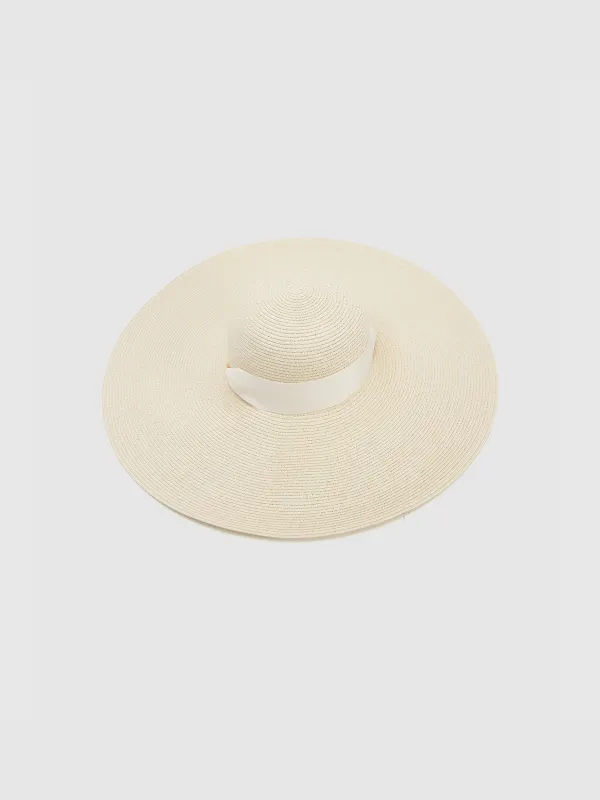 Straw Hats sold by Urban Revivo