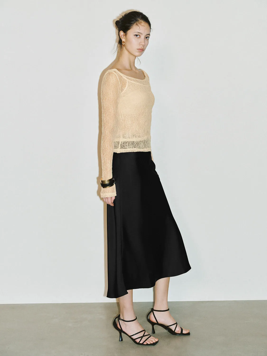 Round Neck Textured T-Shirts sold by Urban Revivo product image thumbnail 4