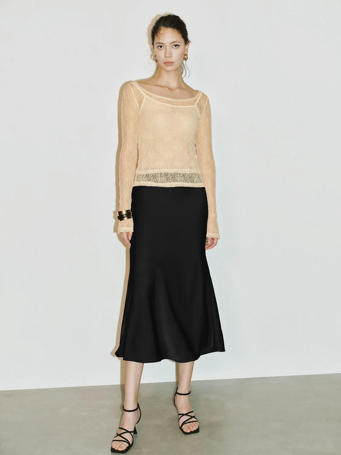 Round Neck Textured T-Shirts sold by Urban Revivo product image thumbnail 3