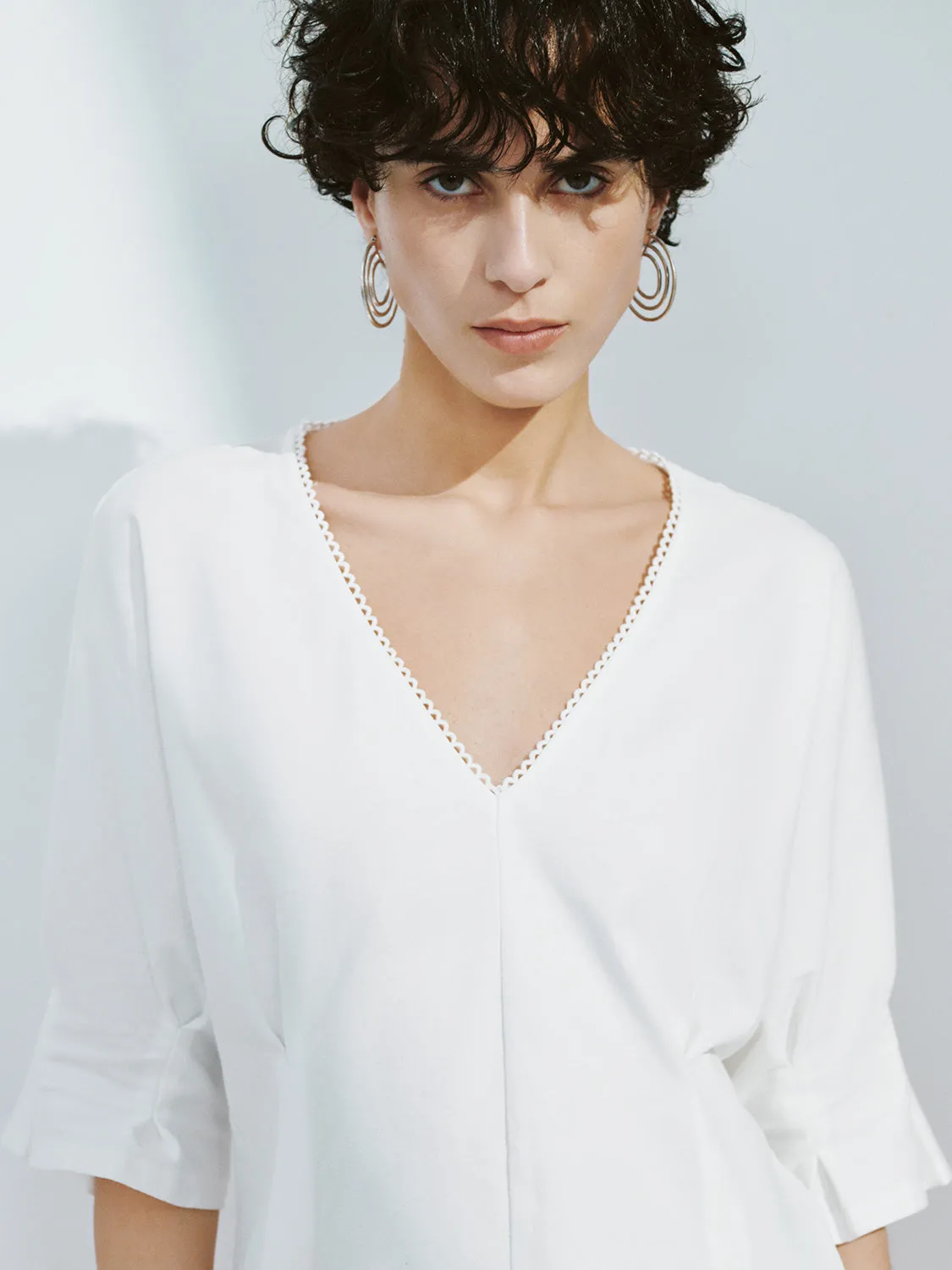 Half Sleeve V-Neck T-Shirts sold by Urban Revivo product image thumbnail 5