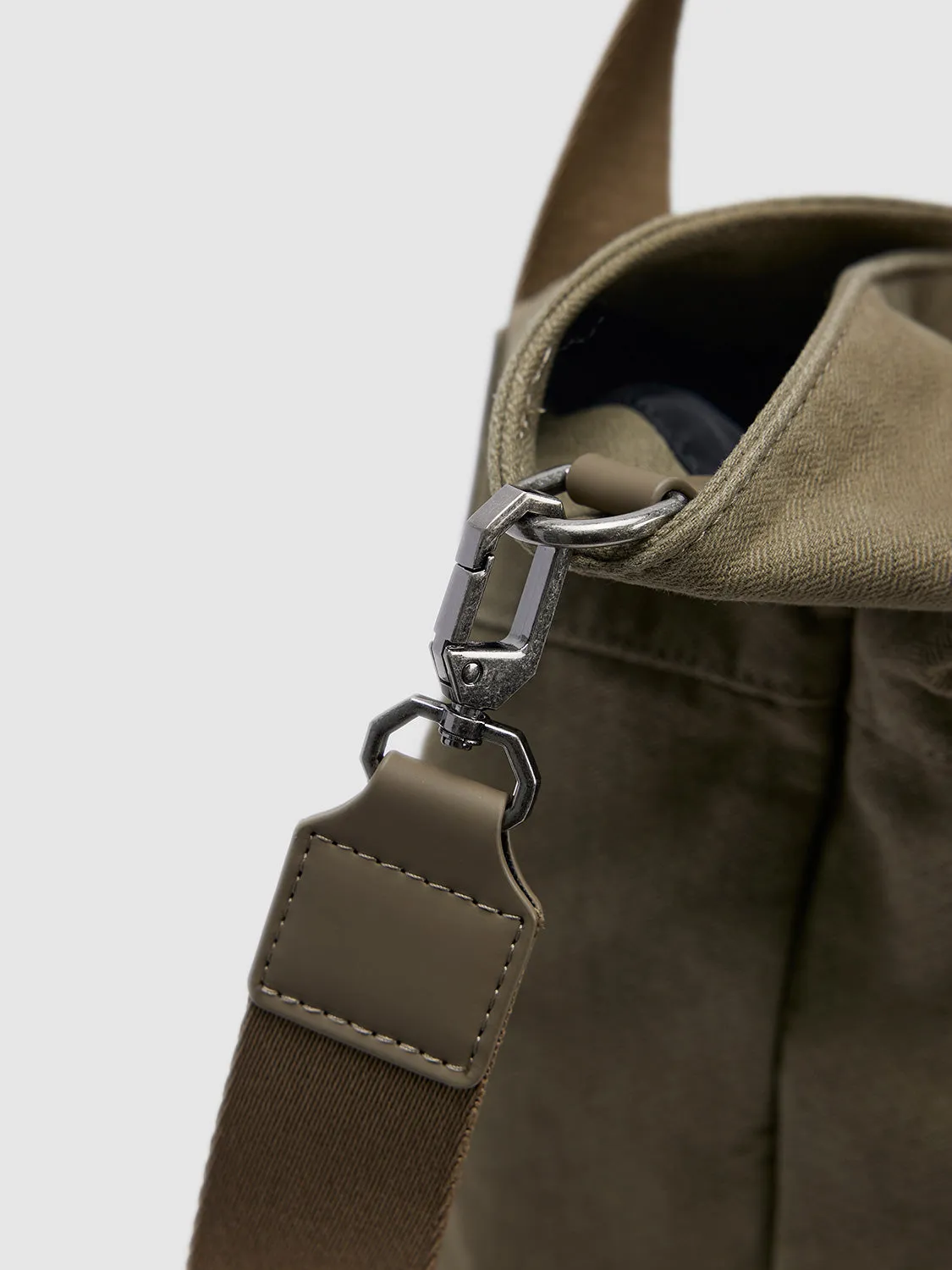 Shoulder Bags sold by Urban Revivo product image thumbnail 5