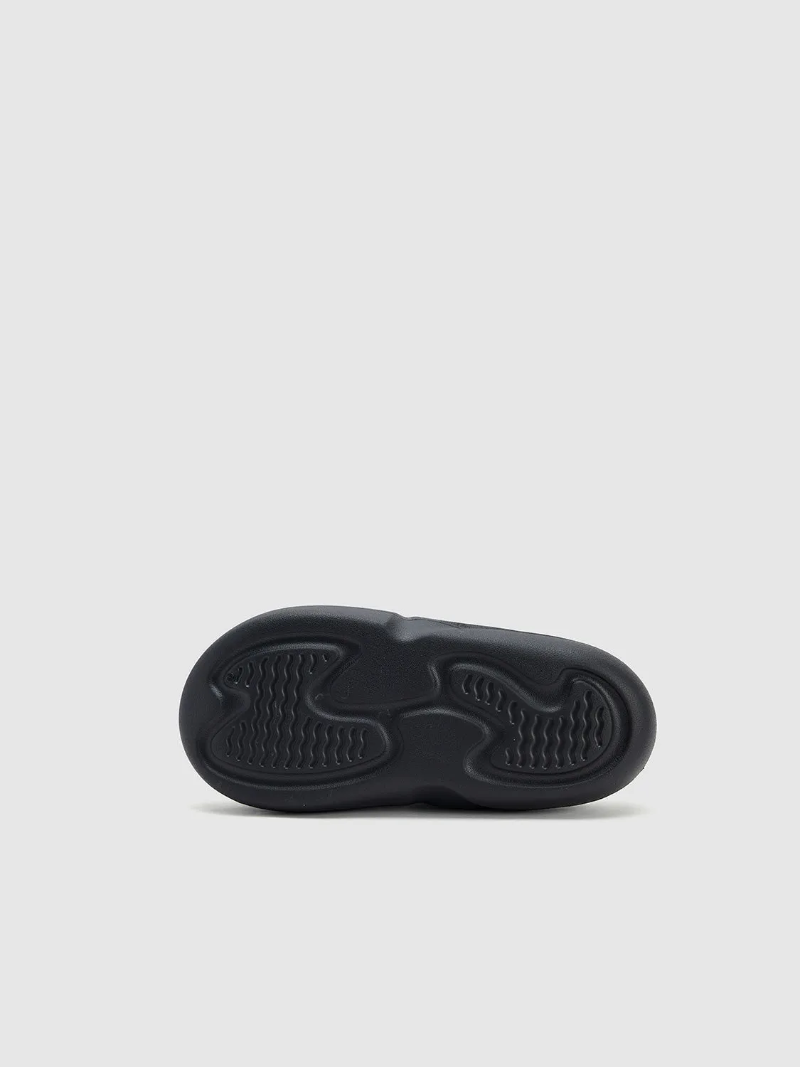 Slippers sold by Urban Revivo product image thumbnail 5