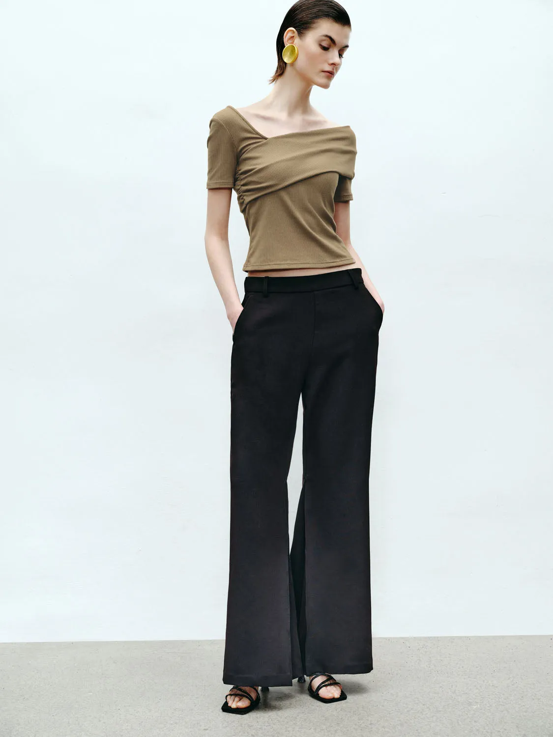 Skinny One Shoulder T-Shirts sold by Urban Revivo product image thumbnail 4