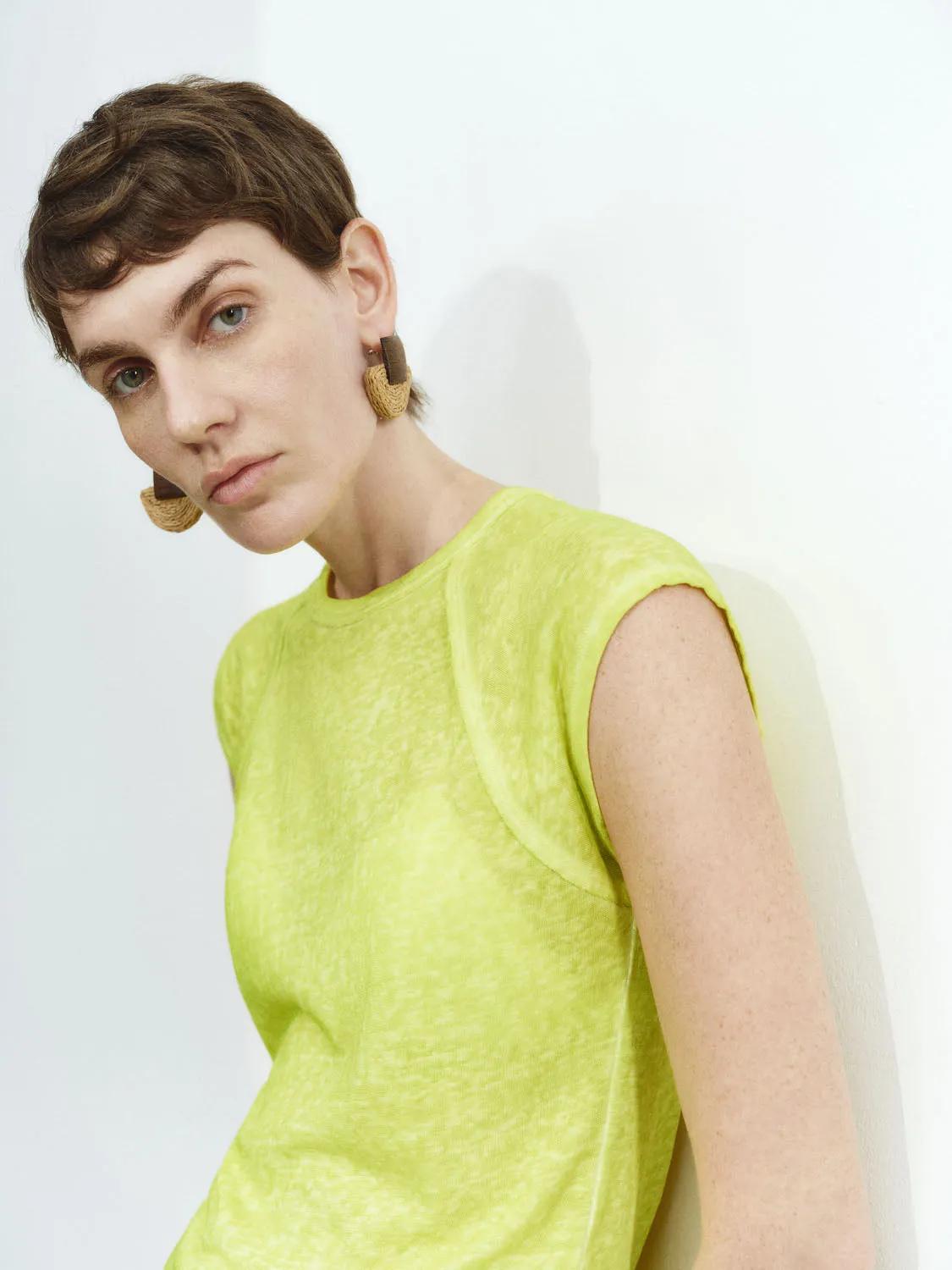 Sleeveless Sheer T-Shirts sold by Urban Revivo product image thumbnail 5