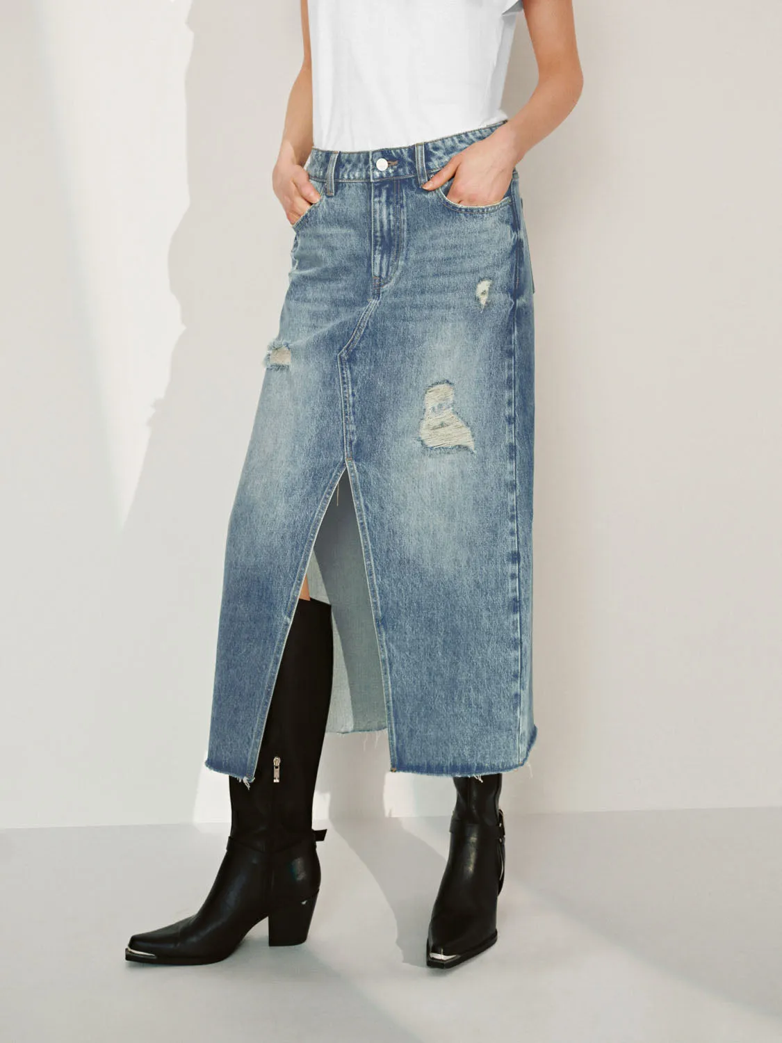 Split Hem Denim Skirts sold by Urban Revivo product image thumbnail 3