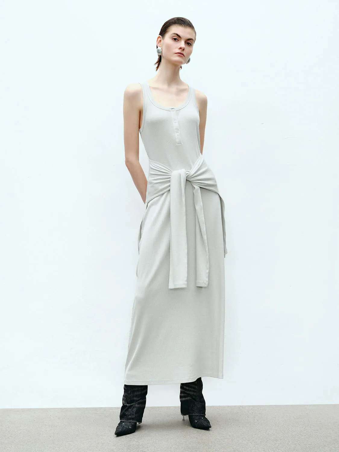 Sleeveless Straight Dresses sold by Urban Revivo