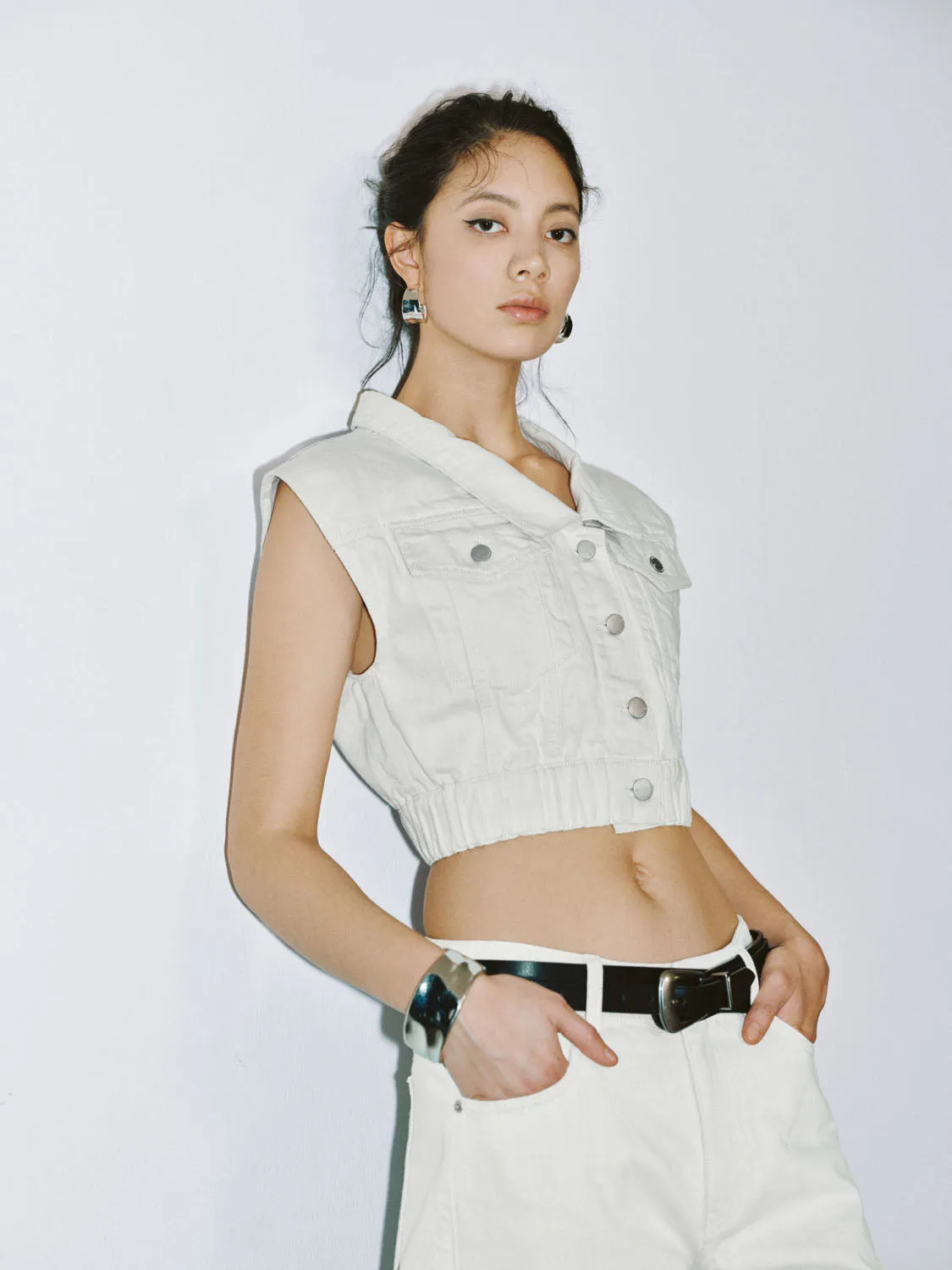 Cropped Denim Jackets sold by Urban Revivo product image thumbnail 2