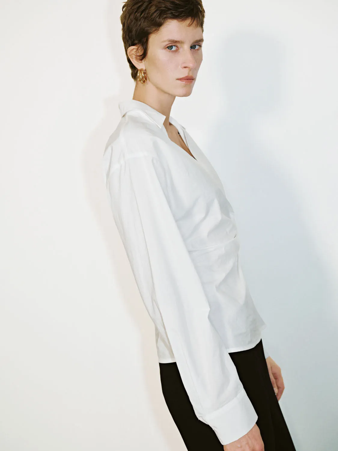 Overhead Shirt sold by Urban Revivo product image thumbnail 2