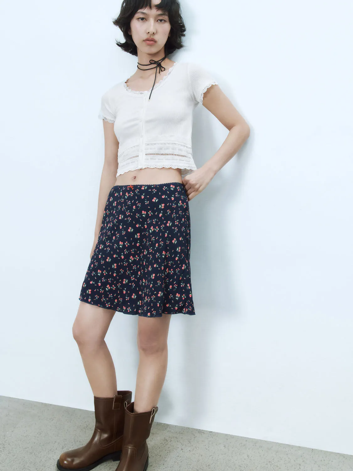 Skinny T-Shirts sold by Urban Revivo product image thumbnail 2