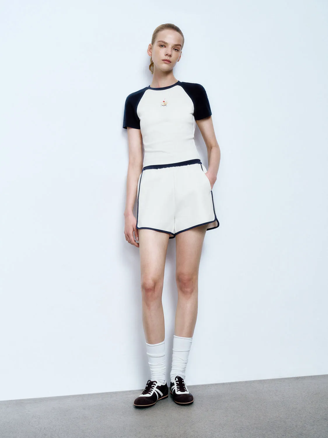 Skinny T-Shirts sold by Urban Revivo product image thumbnail 4