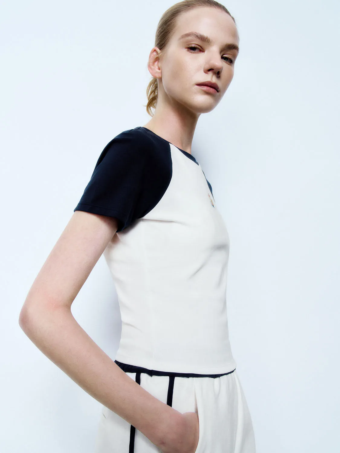 Skinny T-Shirts sold by Urban Revivo product image thumbnail 2