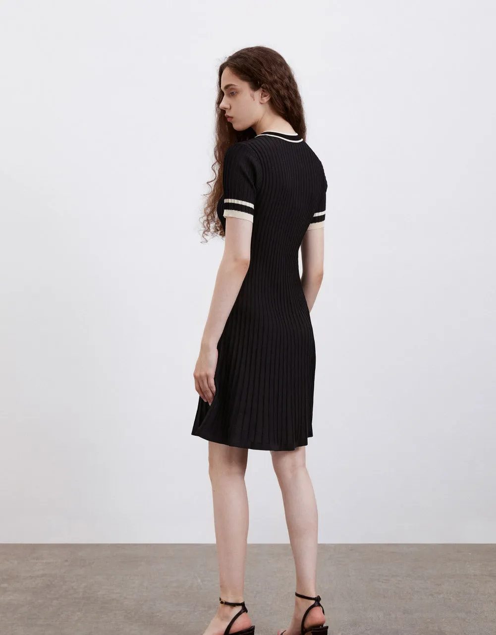 V-Neck Knitted Dress sold by Urban Revivo product image thumbnail 4