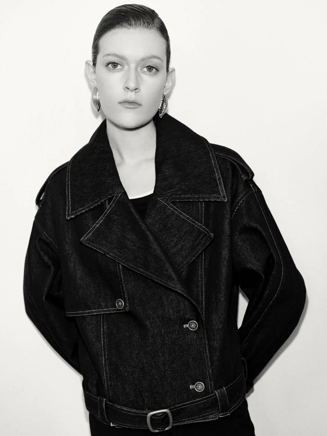 Notched Collar Denim Jackets sold by Urban Revivo product image thumbnail 4