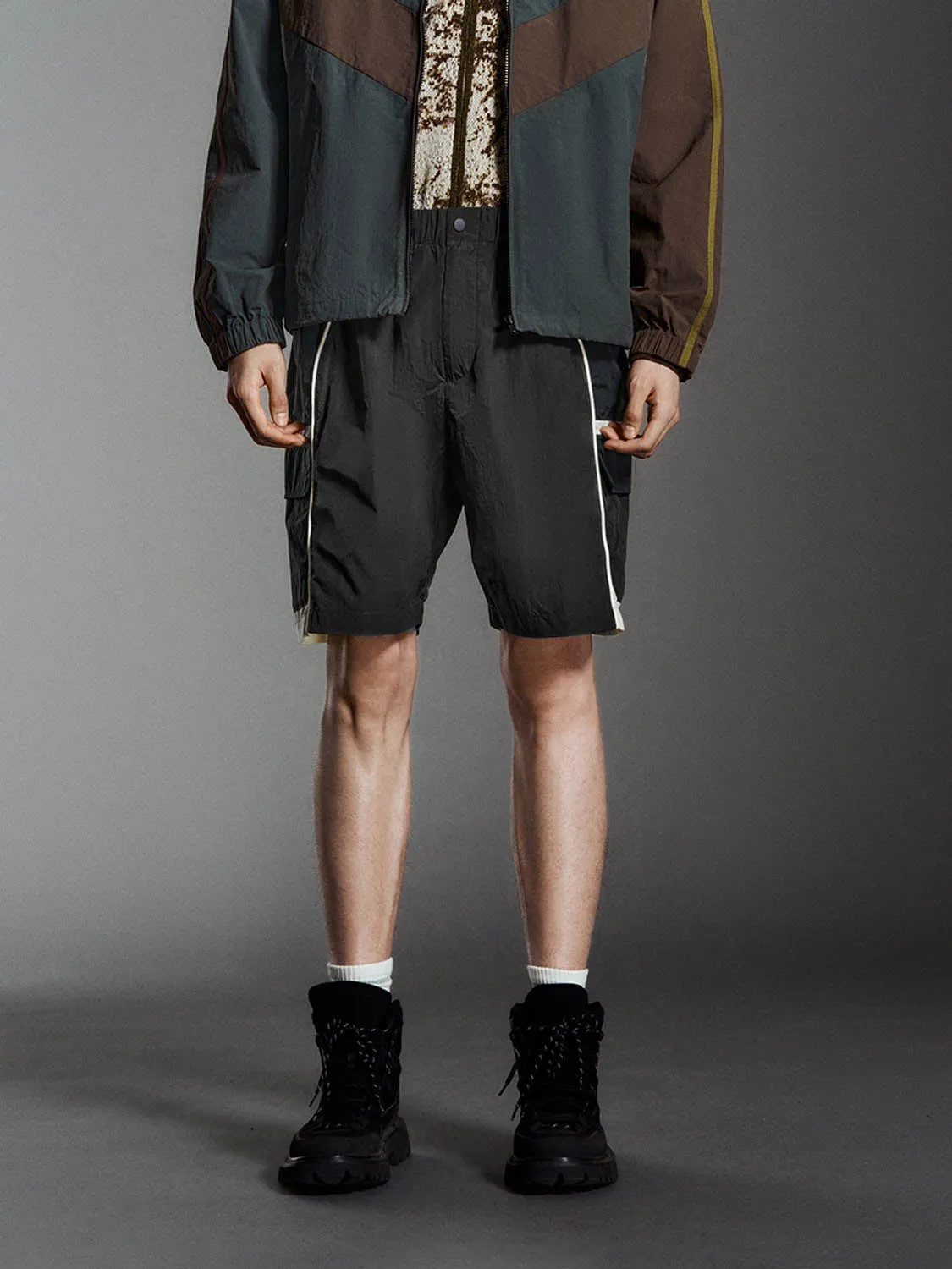 Loose Shorts sold by Urban Revivo product image thumbnail 2