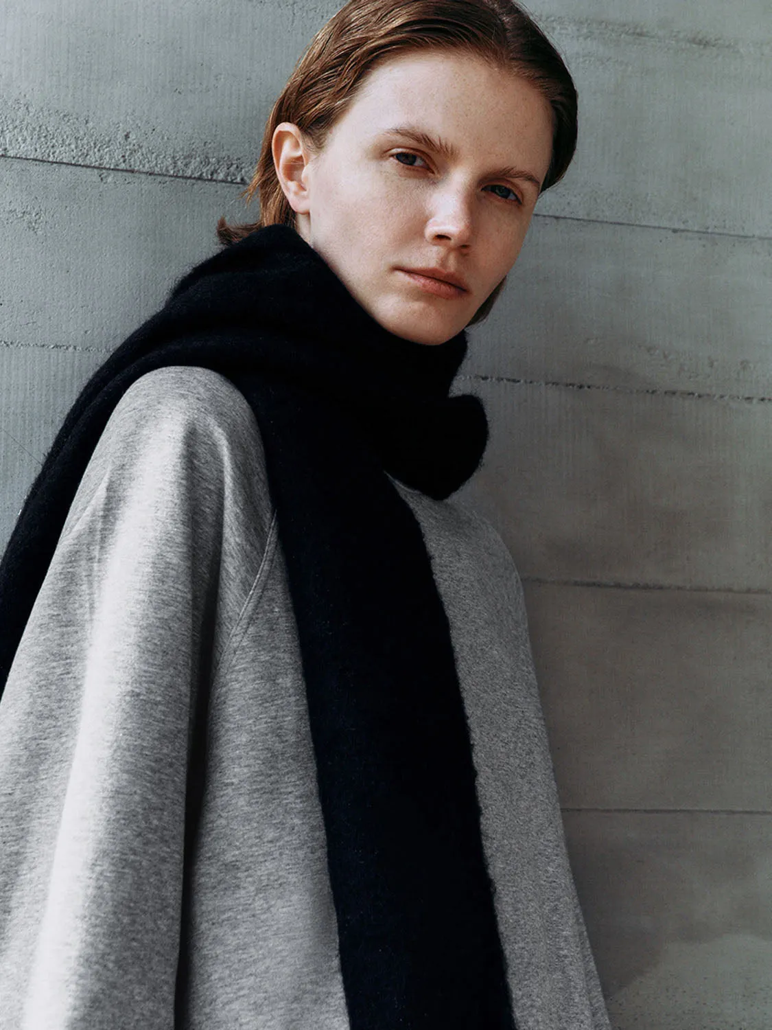 Loose Long Sleeve T-Shirts sold by Urban Revivo product image thumbnail 5