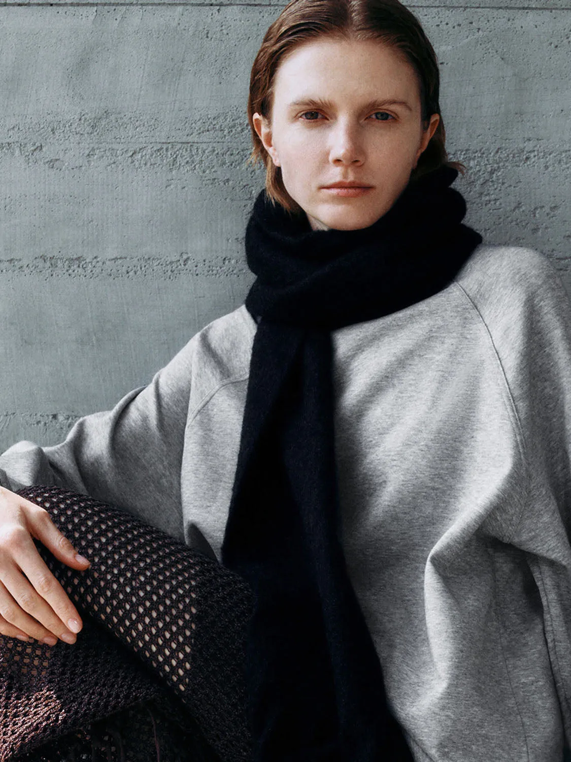 Loose Long Sleeve T-Shirts sold by Urban Revivo product image thumbnail 3