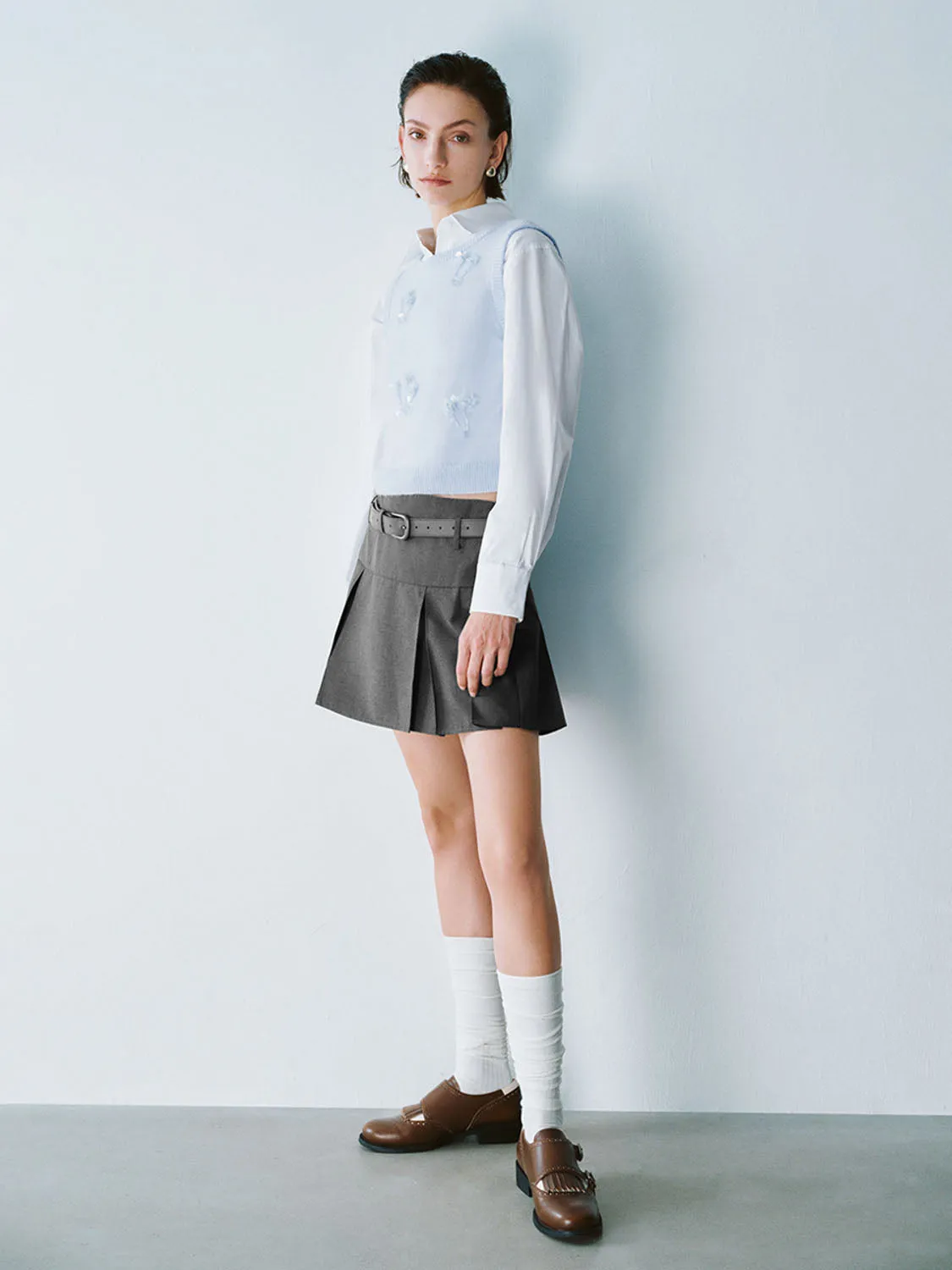 Flower Decor Knitted Vests sold by Urban Revivo product image thumbnail 4