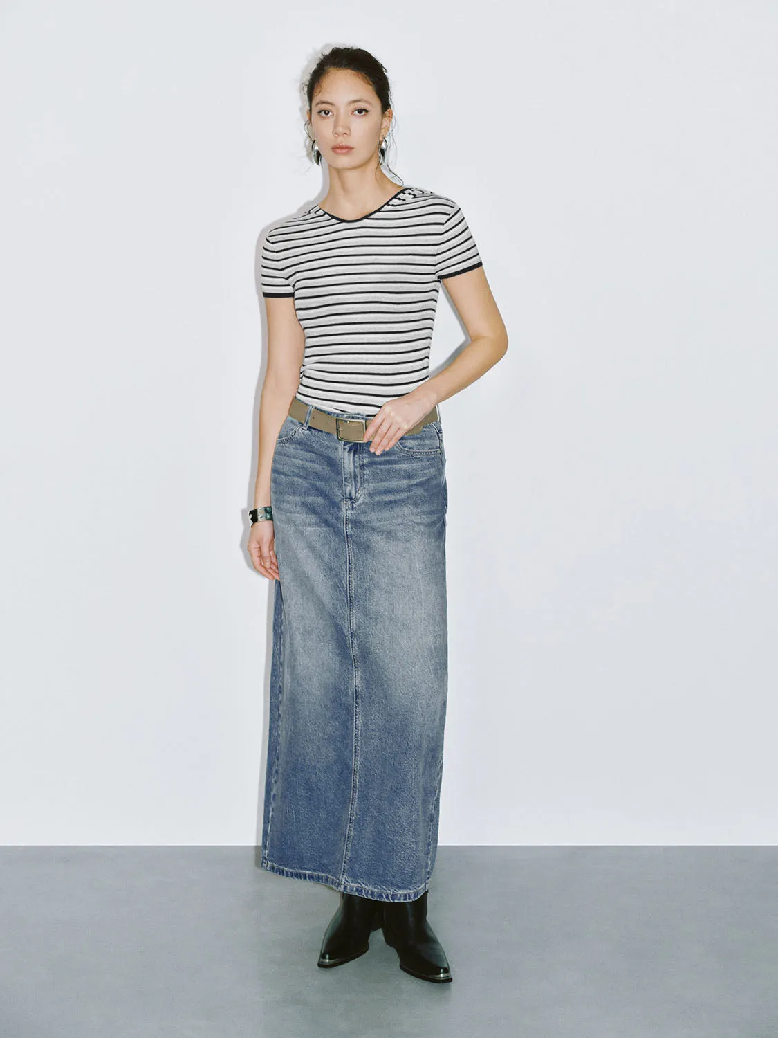 Denim Skirts sold by Urban Revivo product image thumbnail 4