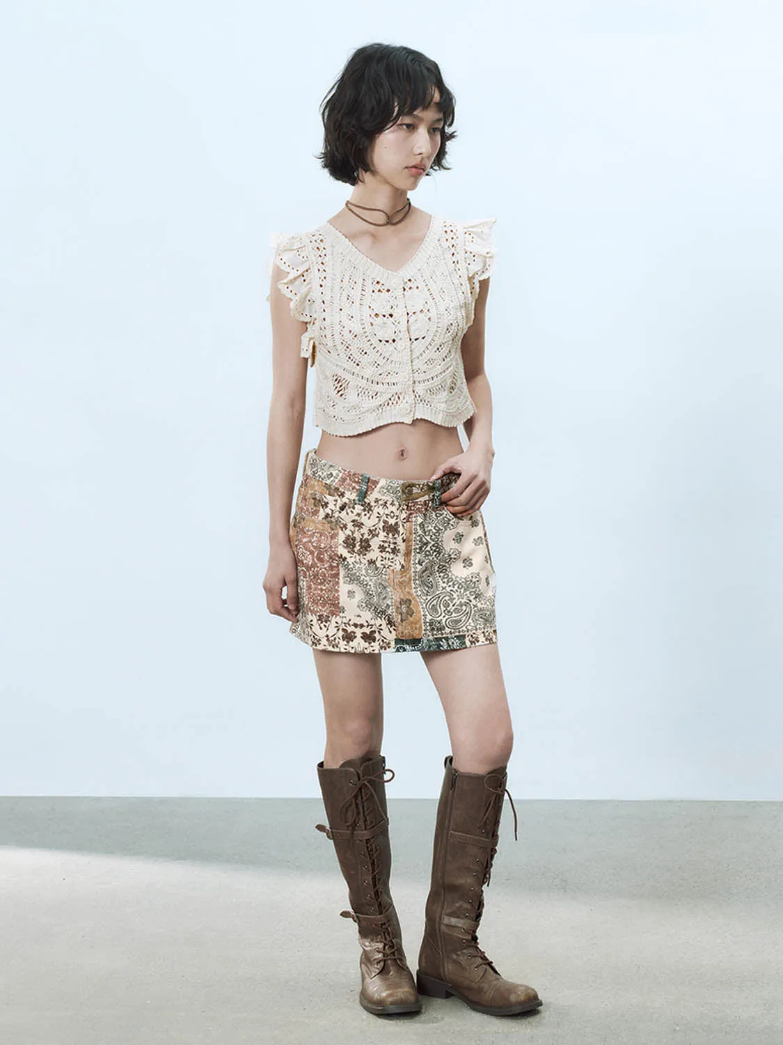 Crochet Knitted Sleeveless Cardigans sold by Urban Revivo product image thumbnail 4