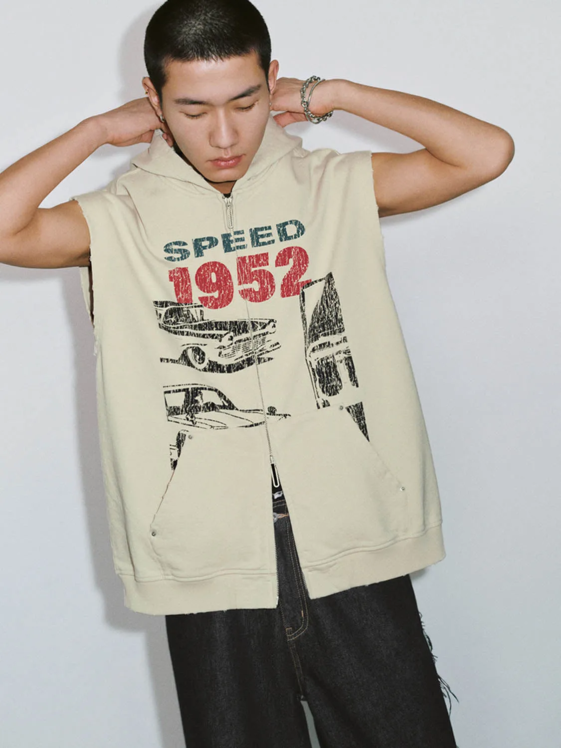 Loose Printed Vests sold by Urban Revivo product image thumbnail 3