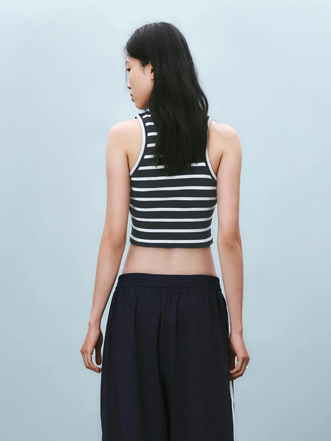 Skinny Cropped Tank Tops sold by Urban Revivo product image thumbnail 3