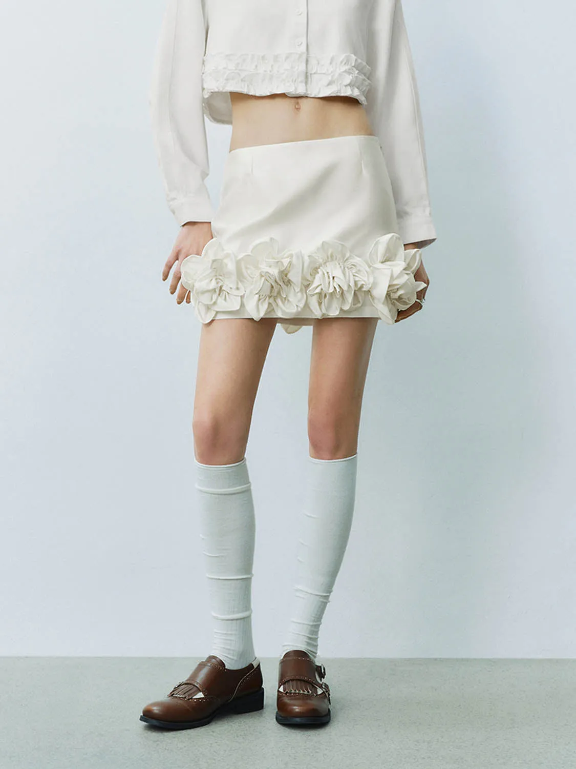 Flower Décor Straight Skirts sold by Urban Revivo product image thumbnail 2