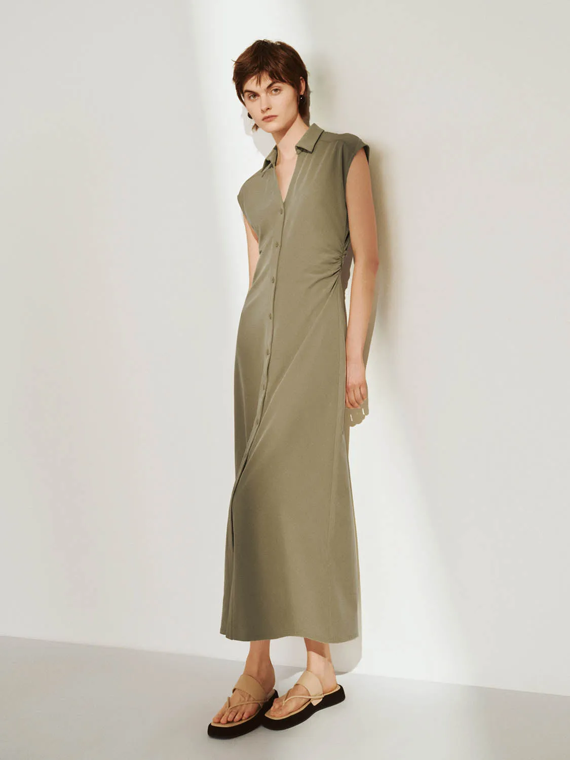 Straight Dresses sold by Urban Revivo product image thumbnail 3