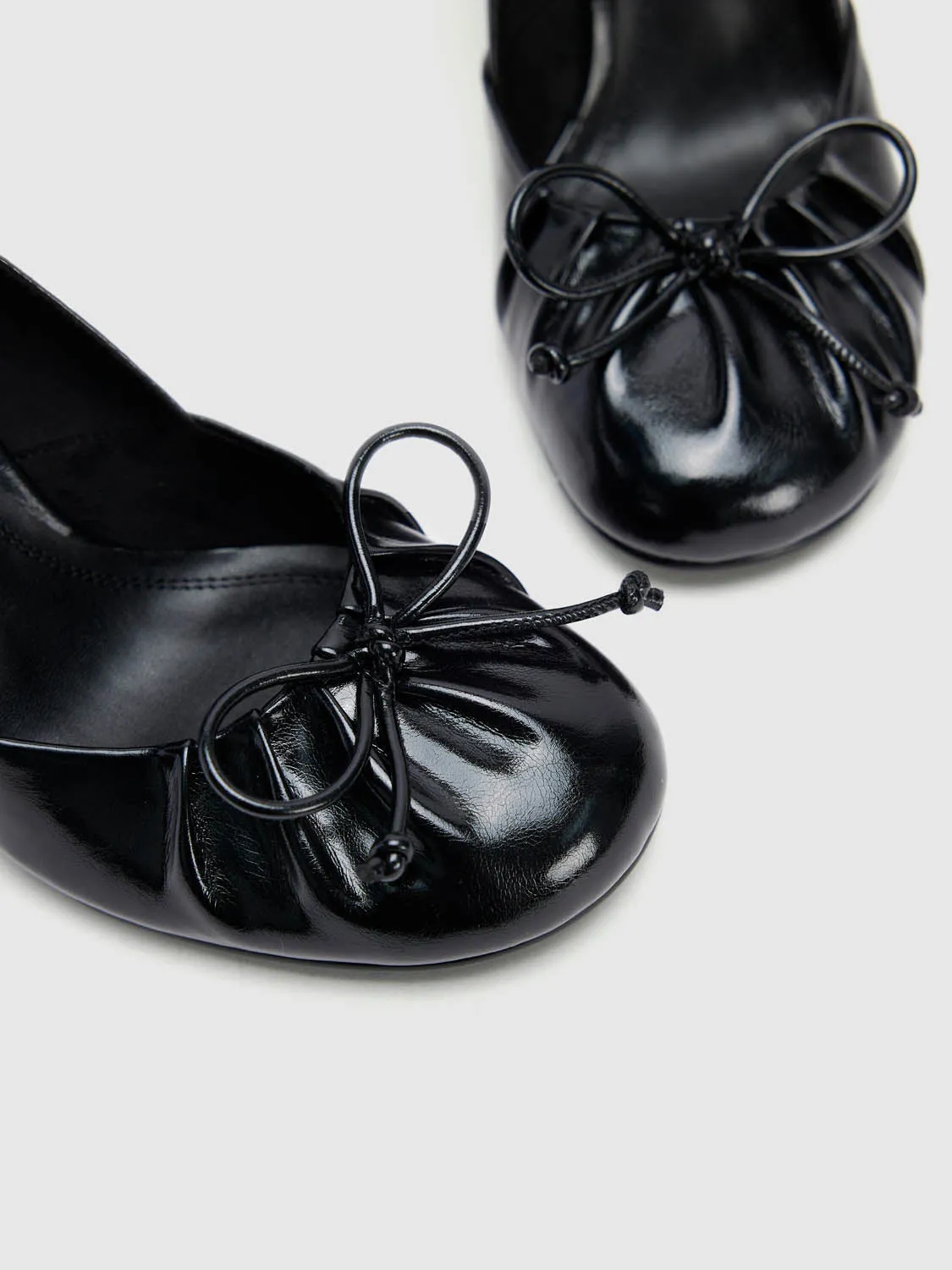 Cat Heeled Pumps sold by Urban Revivo product image thumbnail 5